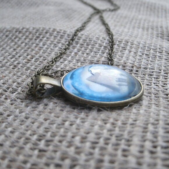 Stargate Pyramid Glass Cabochon Pendant Necklace - Picture 7 of 12